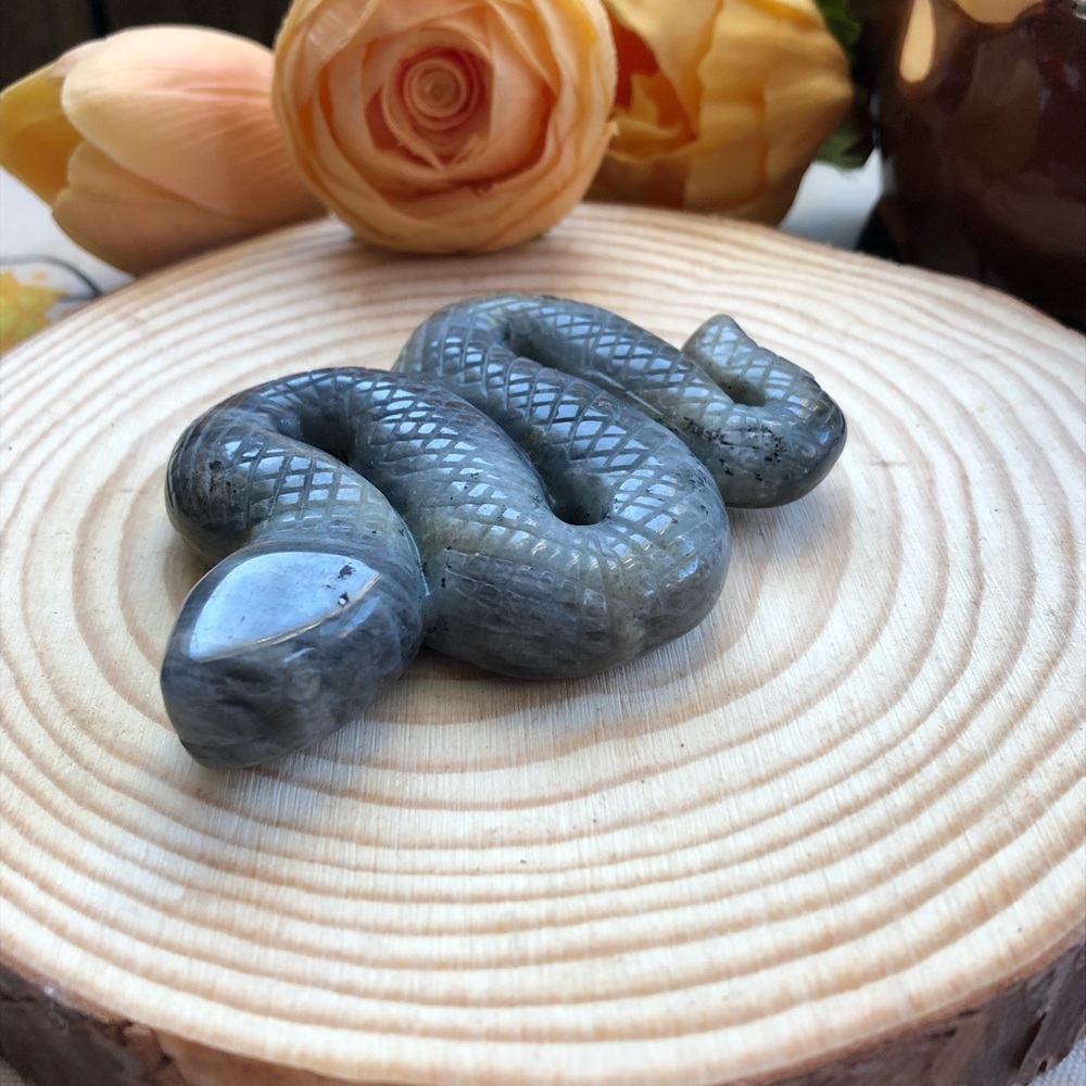 Labradorite Crystal Snake - Picture 3 of 15